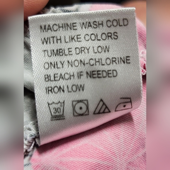 Tail Womens Floral Pink Golf Tennis Skirt Shorts Size S - Picture 8 of 8